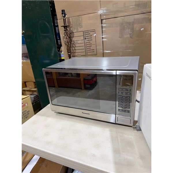 Panosonic microwave