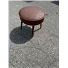 Image 1 : Vintage stool