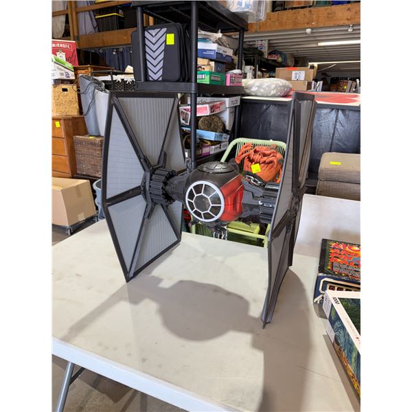 Hasbro Star Wars The Black Series First Order Special Forces TIE Fighter vehicle