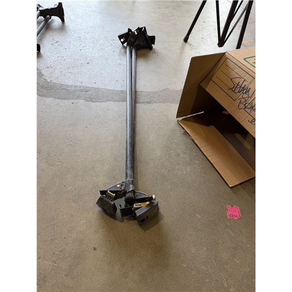 YAKIMA roof racks