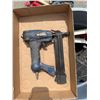 Image 1 : Camble Hossfeld nailer