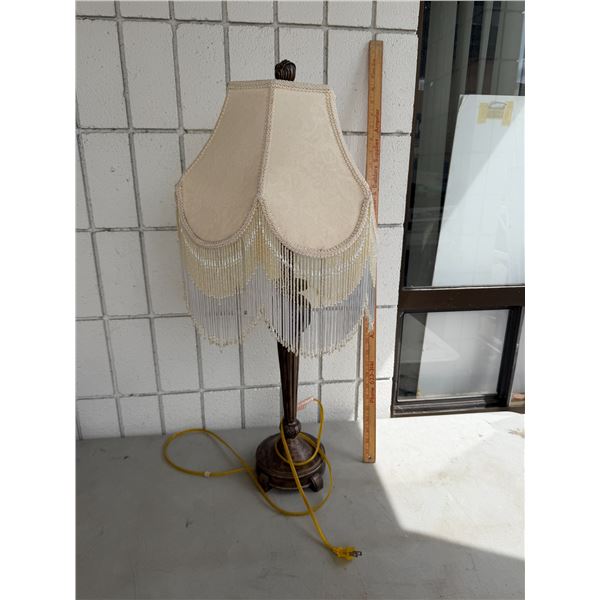 Table lamp
