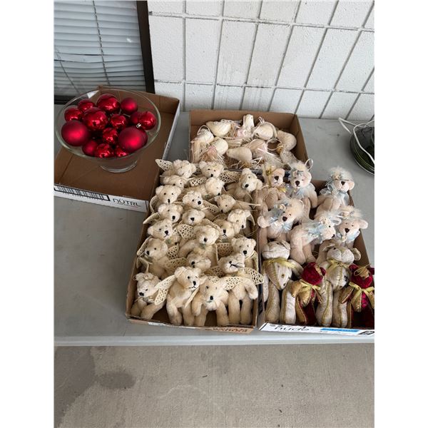 Christmas bears and balls