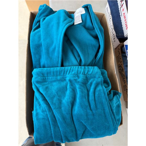 Vintage sweatsuit size large
