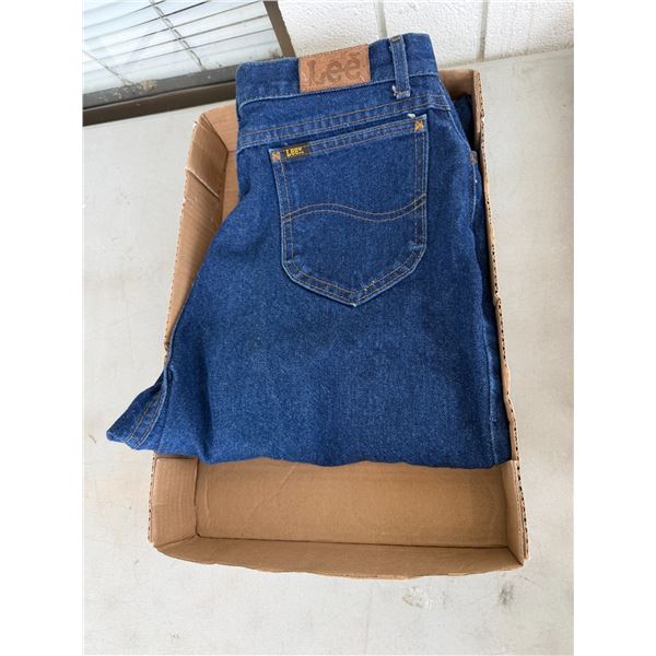 Lee jeans size 32