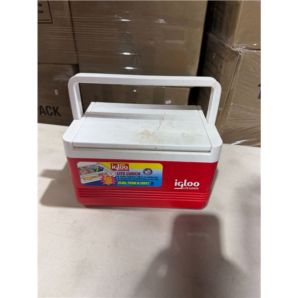Igloo LITE lunch cooler