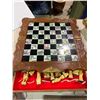 Image 2 : Folding chess set one chest piece missing