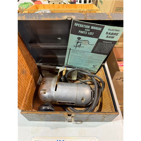 Electric Sabre saw