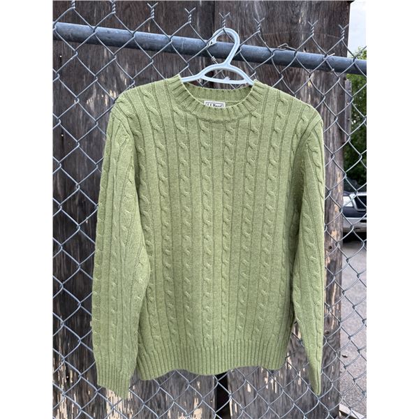 L. L. BEAN men's small regular.