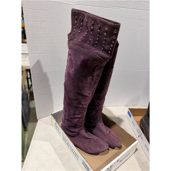Boots size 6