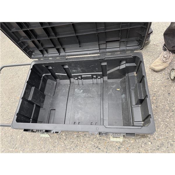 Husky rolling case