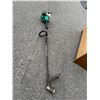 Image 1 : Weed eater