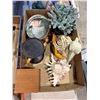 Image 1 : Decor, shells, etc.