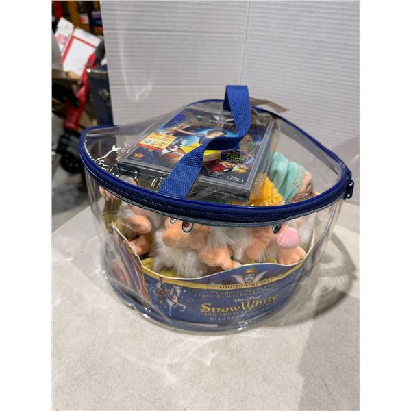 Snow White and the seven dwarfs Limited, edition, characters and DVD