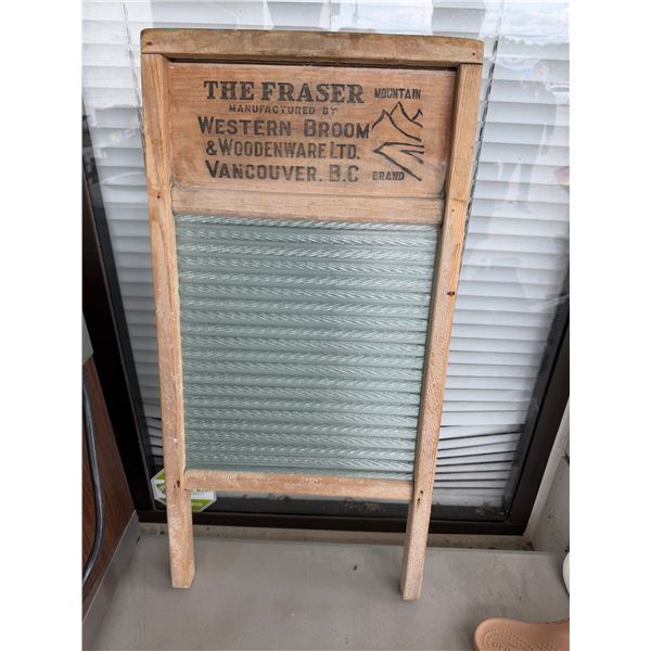 The Fraser Mountain manufactured by Western Broom and wooden wear limited Vancouver washboard
