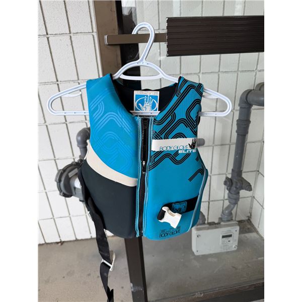 Body glove elite lifejacket 60 to 90 pounds