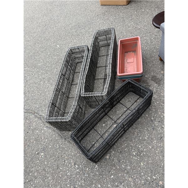 Planter surrounds