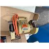 Image 1 : Black & Decker Bench grinder
