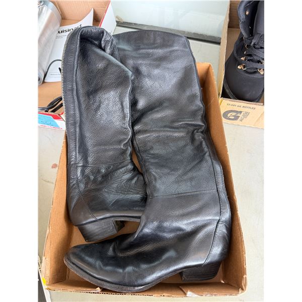 Boots size 6