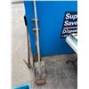 Image 1 : Garden tools