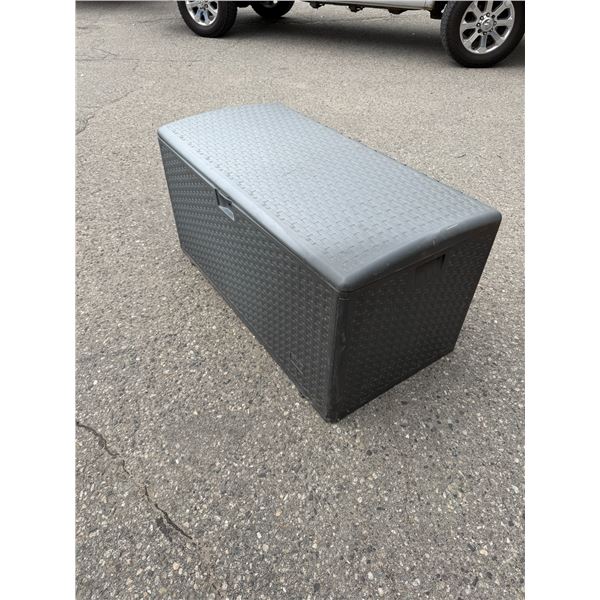 Garden box