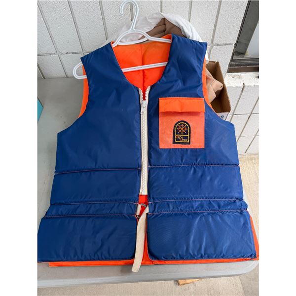 Flotation vest