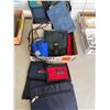 Image 1 : Assorted bags