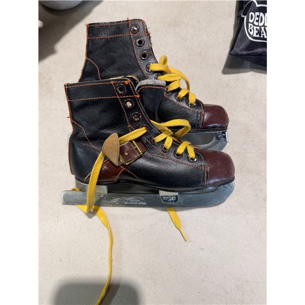 BILTRITE Canada, Vintage toddler or youth size 9