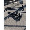 Image 1 : Vehicle racks