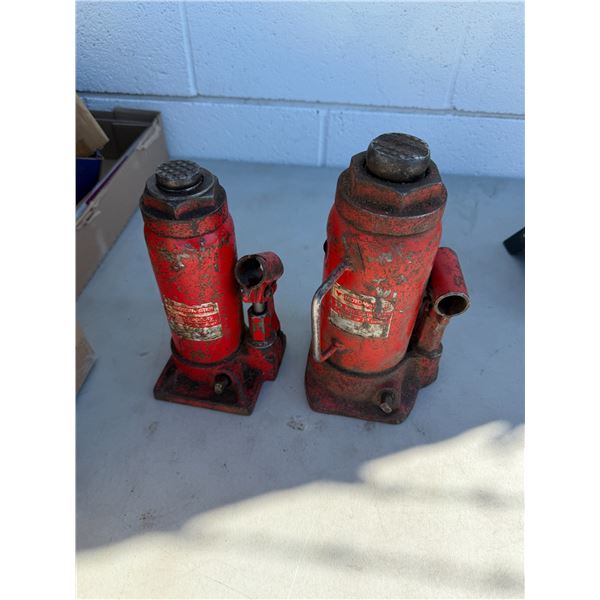 Bottle jacks
