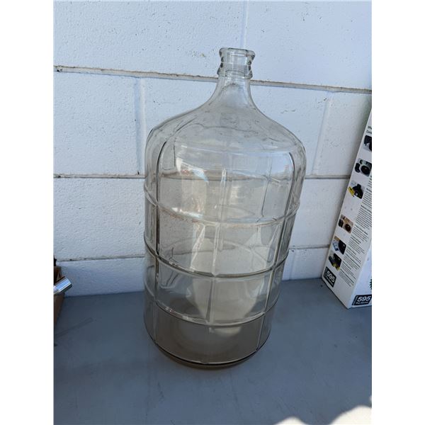 Glass carboy