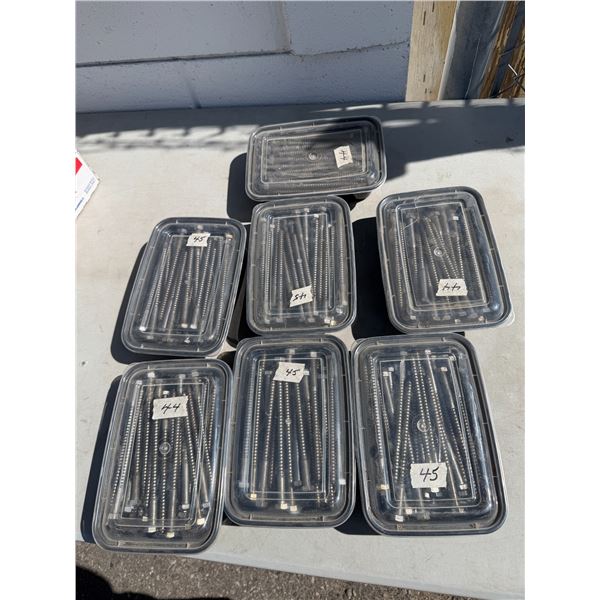 Sorted screws/bolts