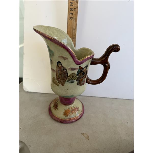 antique Japanese ceramic creamer jug, possibly from the Meiji period, featuring a hand-painted Geish