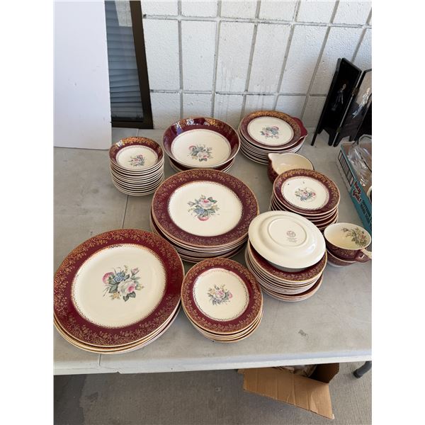 TUDOR Rose dishes