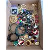 Image 1 : Costume jewelry