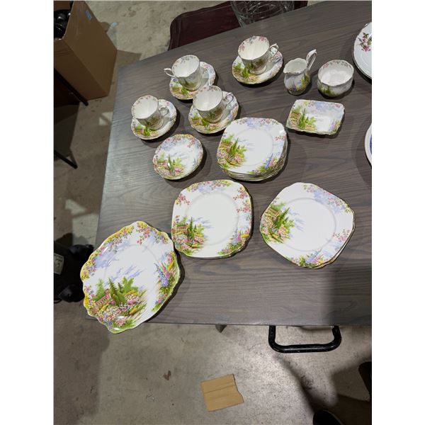 Royal, Albert China