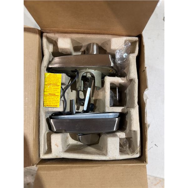 Keypad deadbolt