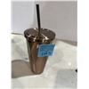 Image 1 : Starbucks cup