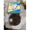 Image 2 : Vintage magnifying mirror