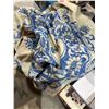 Image 1 : Tablecloth