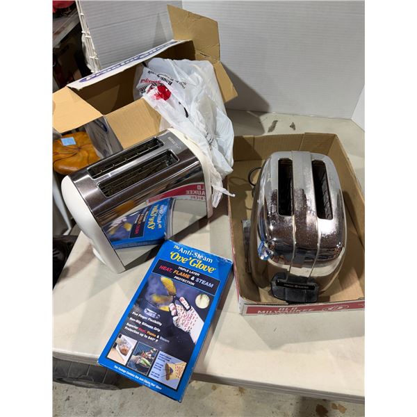 Toasters and ove glove