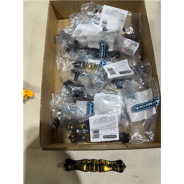 12 drawer or cupboard handles