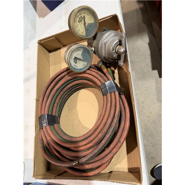 Gauge and hose