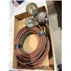Image 1 : Gauge and hose