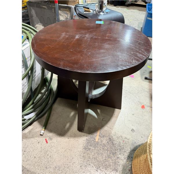 Pedestal side table