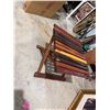 Image 2 : Folding ottoman or table