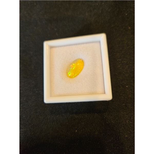 2.7ct Natural white fire opal