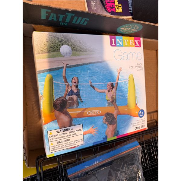 Pool volleyball game