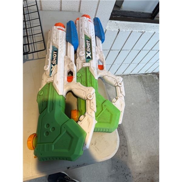 Water guns