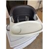 Image 2 : INGNUITY booster seat